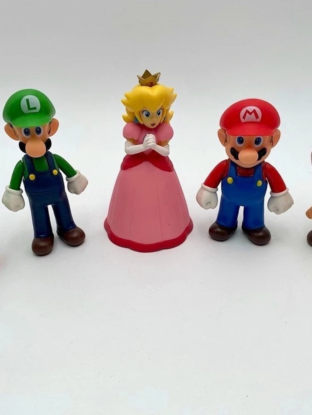JAKKS Pacific Super Mario & Friends Multi-Pack 2.5-Inch Figures Red & Green